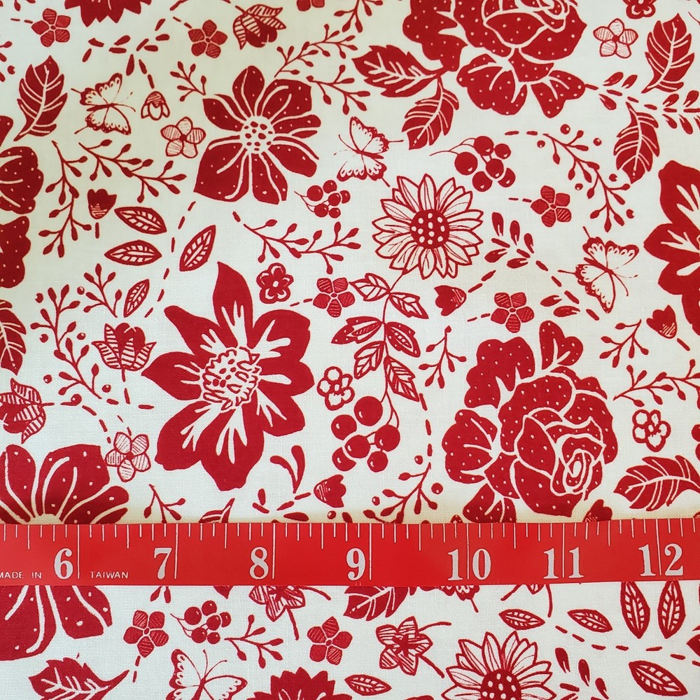 Red White Floral Flowers Fabric  100% Cotton FQ HY BTY Fat Quarter By the Yard