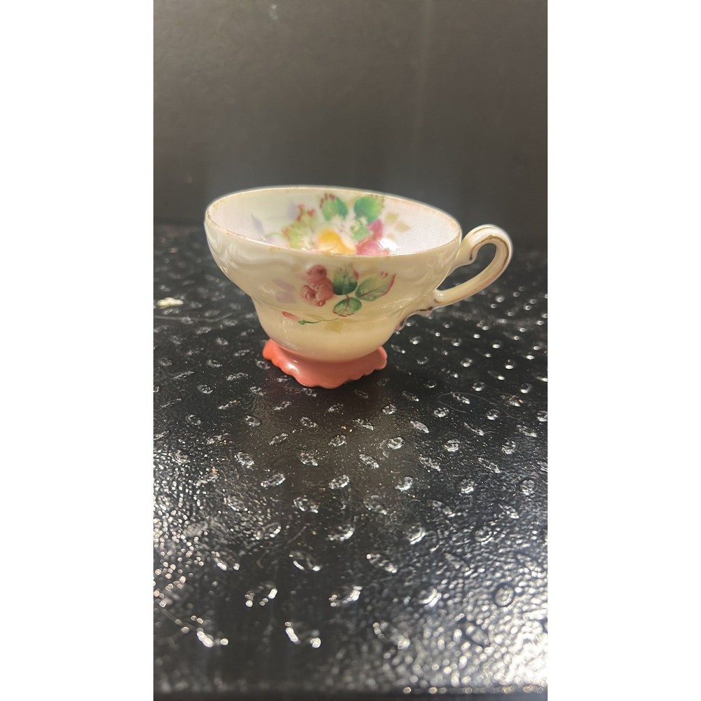 Floral Tea Cup w/Pink Bottom Trim