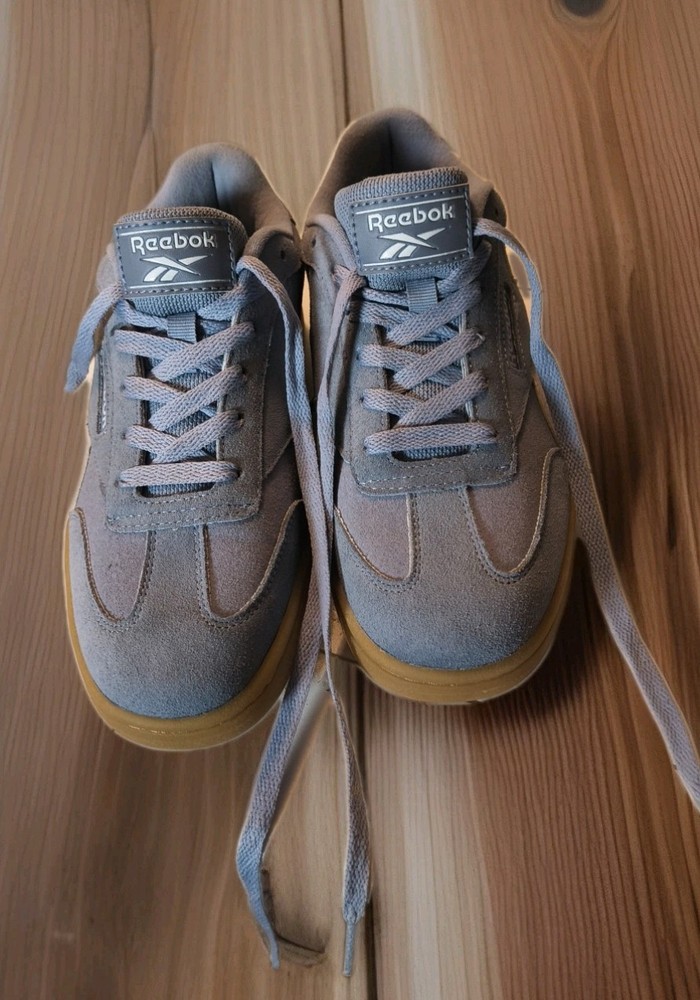 Vintage Reebok Classic Suede Gray Blue Women's Size 8 Sneakers
