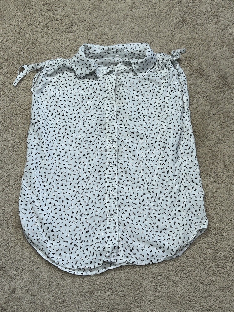 Maurices Womens Shirt Size XS Multicolor Floral Print Classic Button Down