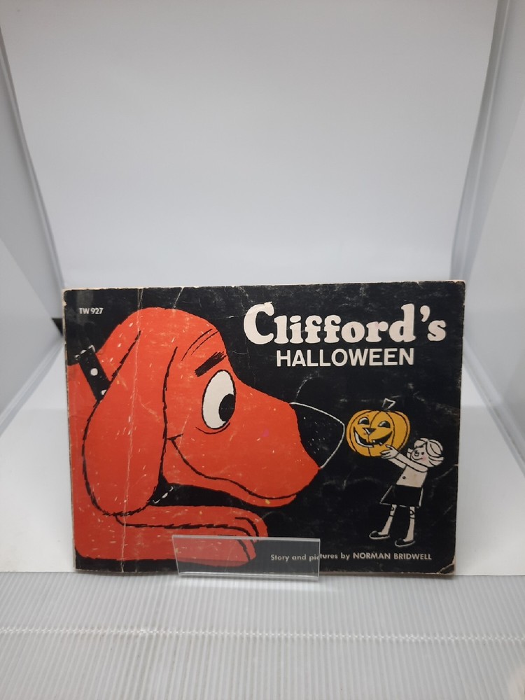 Clifford's Halloween by Norman Bridwell Vintage Scholastic Paperback TW 927