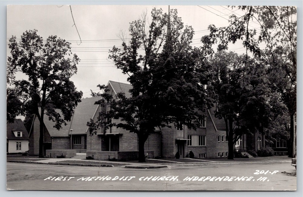 RPPC~Independence Iowa~First Methodist Church Street View~Real Photo Postcard