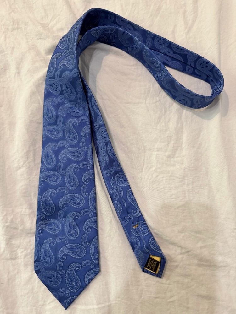 Donald J Trump Signature Collection Silk Tie Blue Paisley Mens 100% Silk
