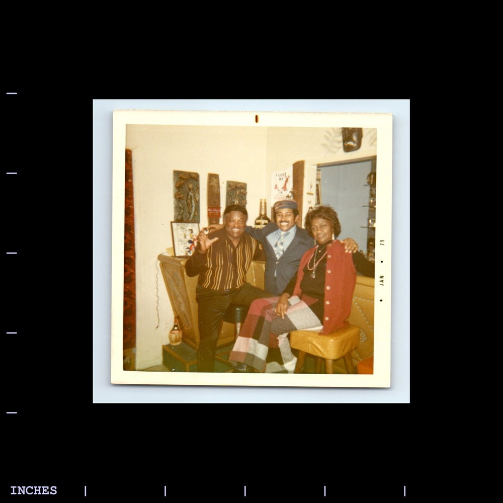 Square Color Photo BLACK AFRICAN AMERICAN MEN WOMAN 1971 AFFECTIONATE