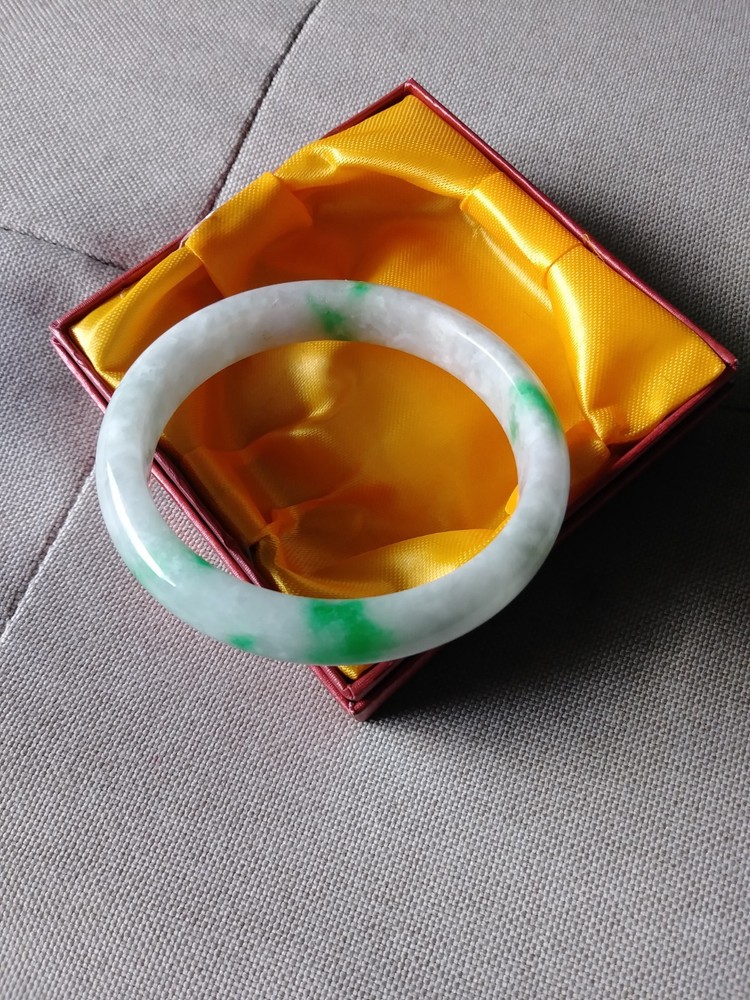 genuine green spots white jadeite bangle 60mm