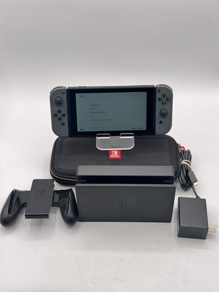Nintendo Switch HAC-001-01 Console Black 32GB Tested w/ Accessories Free Shippin