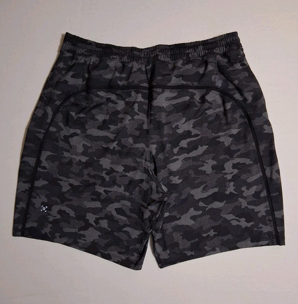 Black Camo Lululemon Pace Breaker Shorts / Black Camo Lululemon Shorts  Mens XL