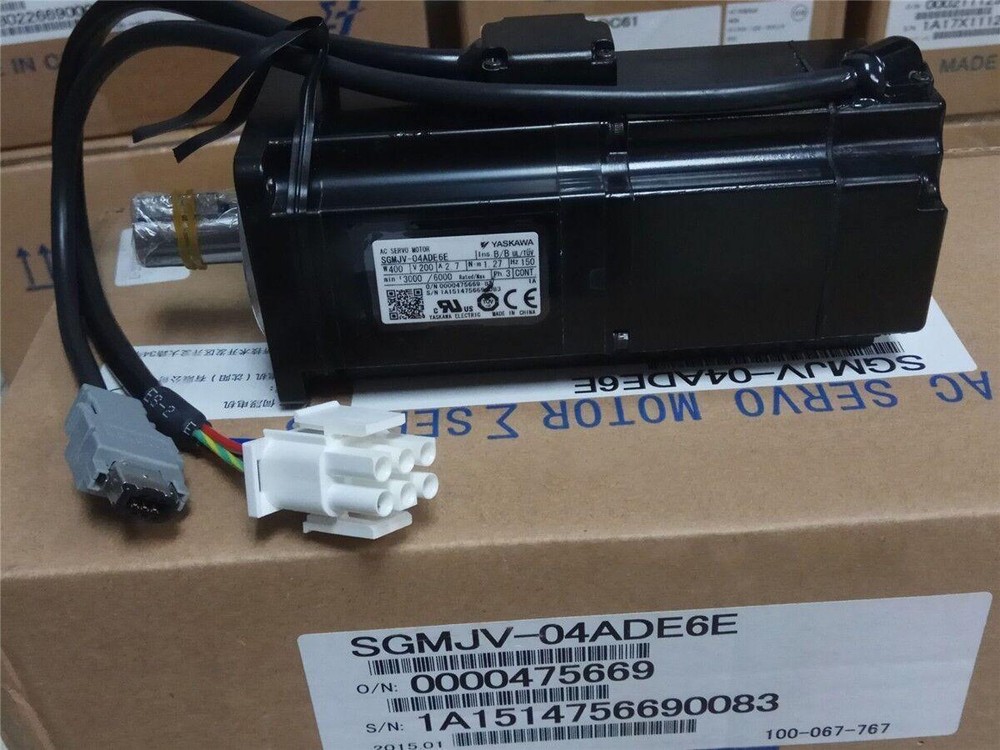 YASKAWA SGMJV-04ADE6E Servo Motor SGMJV04ADE6E New Expedited Shipping 1PC