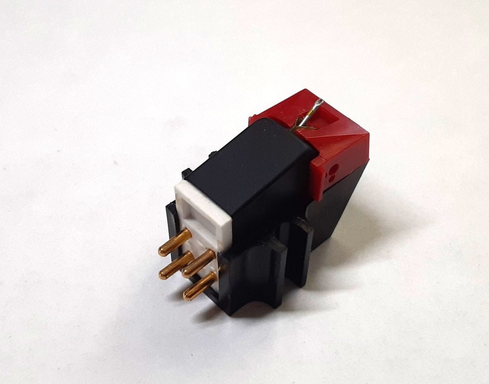 Aurex Toshiba 210 phono cartridge with nude diamond stylus for turntable tonearm