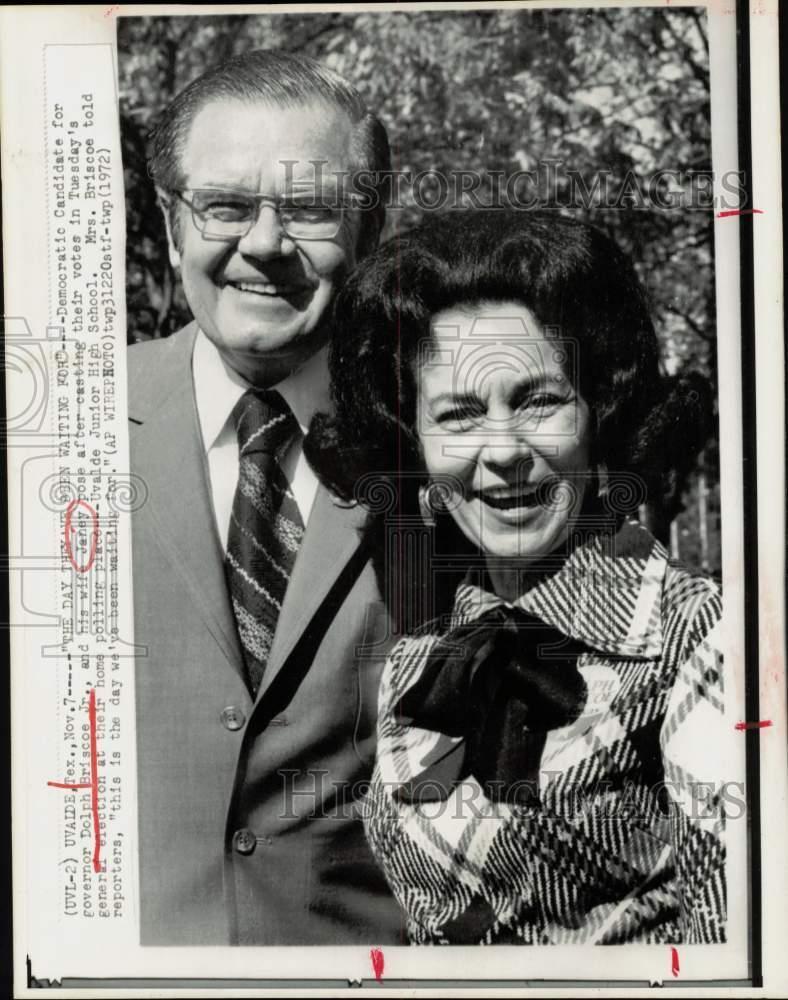 1972 Press Photo Candidate Dolph and Janey Briscoe cast votes in Uvalde, Texas.