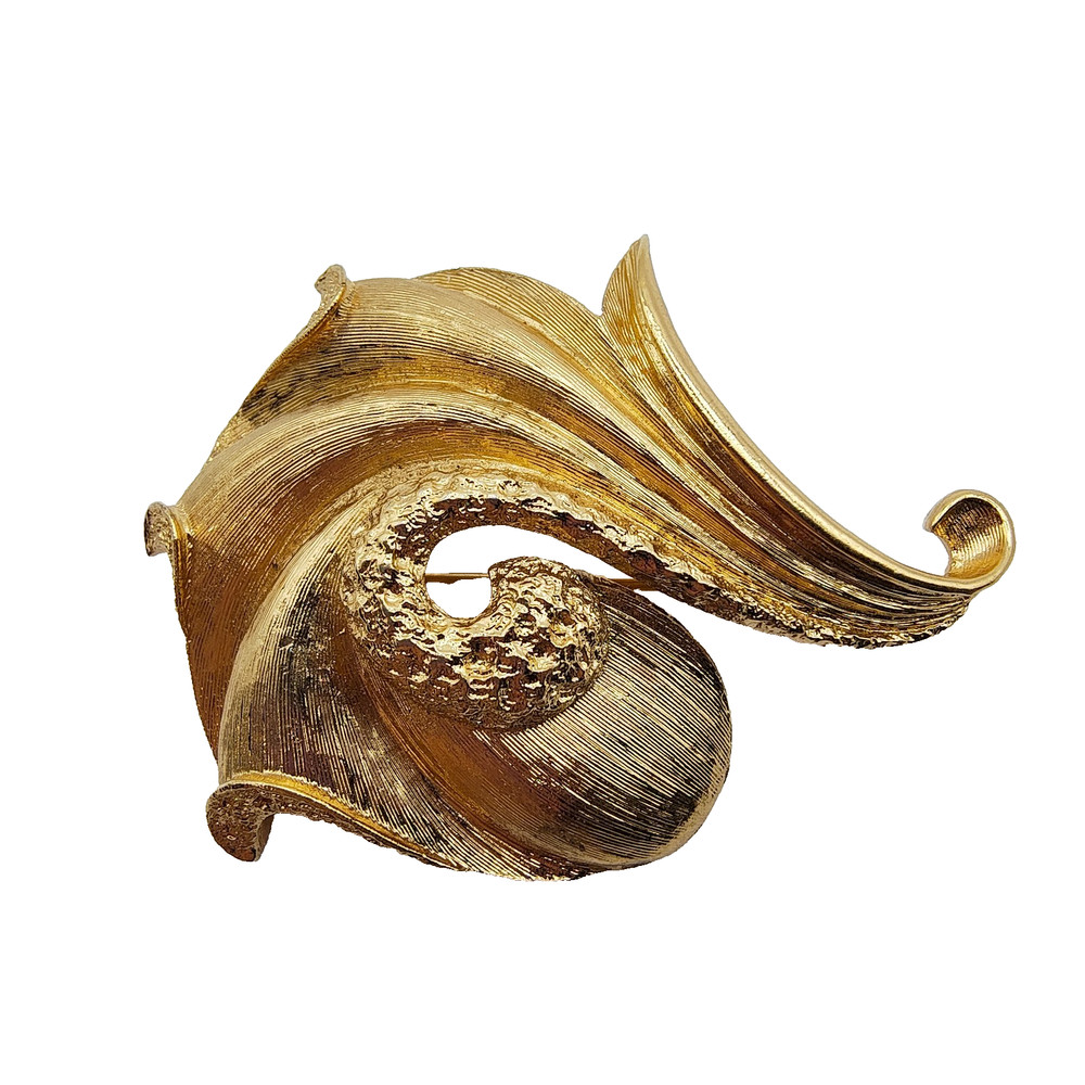 Vintage Monet Swirl Shell Brooch Gold Tone Modernist Mob Wife Aesthetic