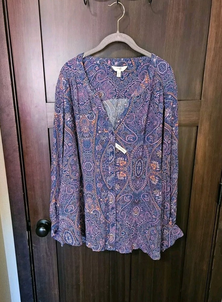 NWT Women's Plus Paisley Floral Button Up Long Sleeve Shirt Blouse Top Size 1X