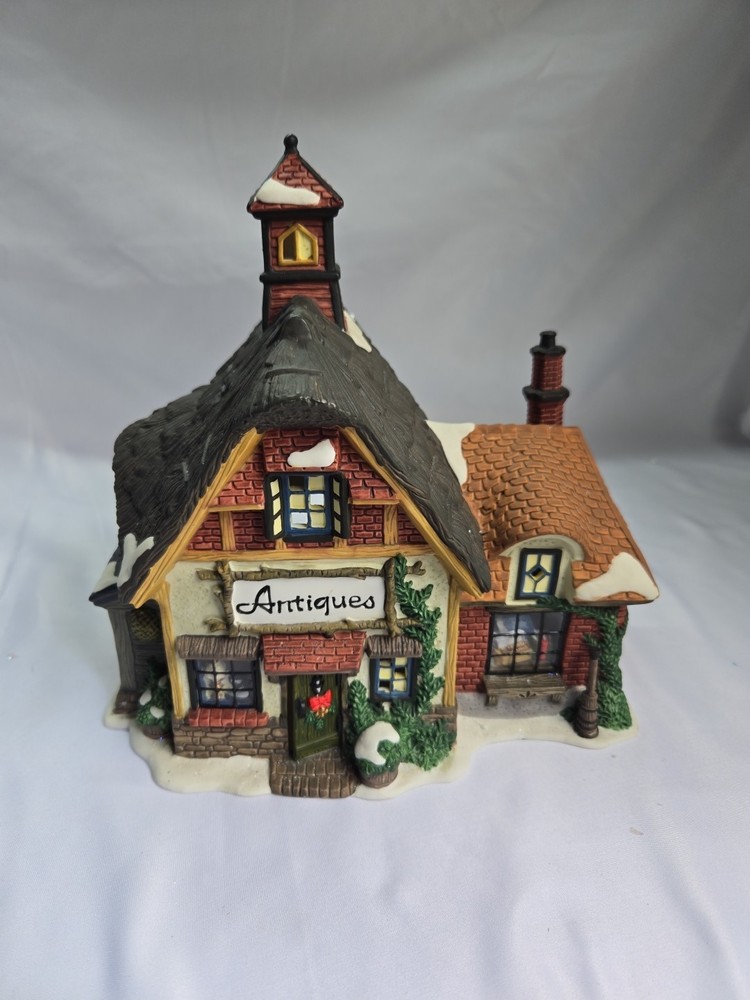 Heartland Valley Vintage Porcelain Antique Shop with Lighting