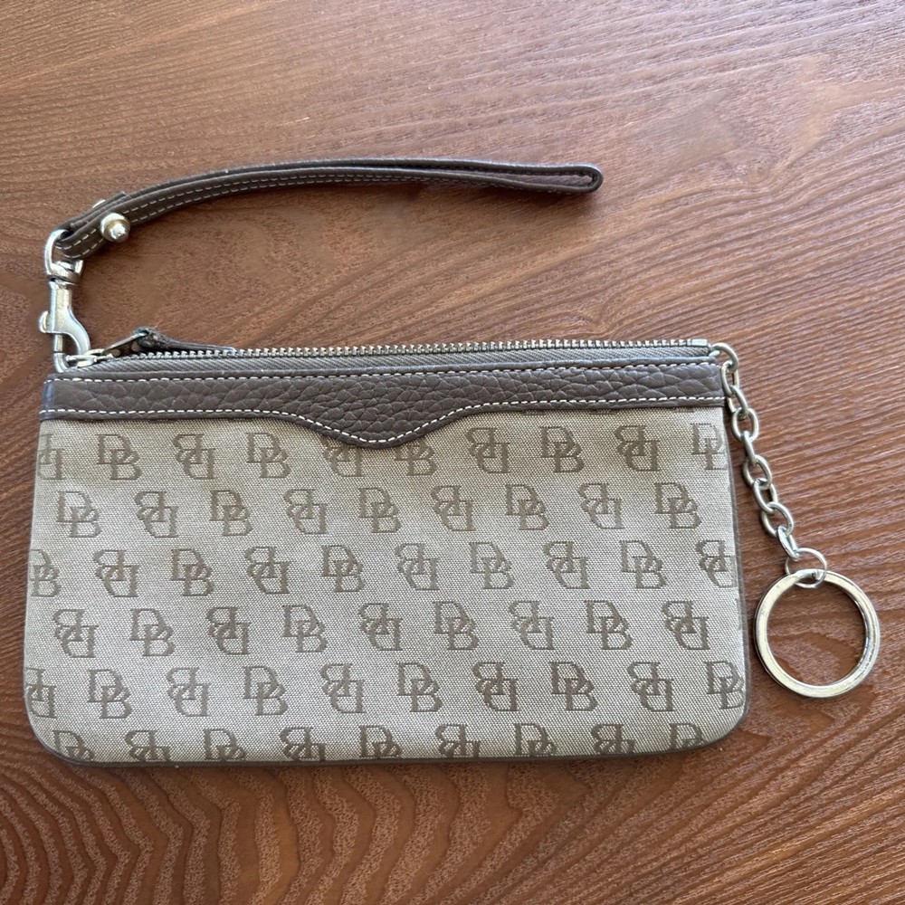 Dooney and Bourke keychain wallet