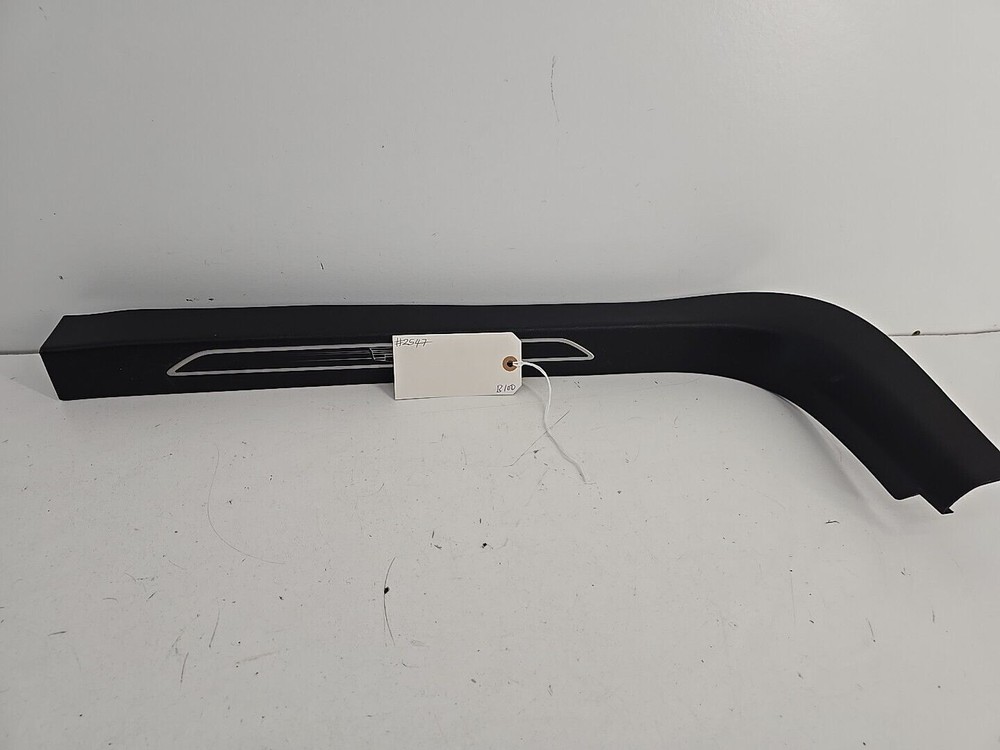 2016 - 2020 CADILLAC CT6 FRONT RIGHT DOOR SILL SCUFF PLATE TRIM COVER PANEL OEM