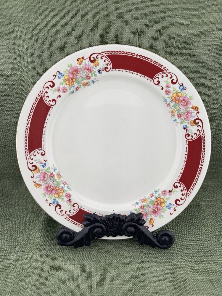 Vintage Homer Laughlin Majestic Brittany Dinner Plate 10 Inch Made In USA
