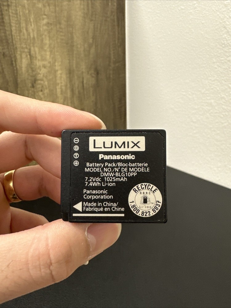 Genuine Panasonic DMW-BLG10 7.2V Lithium-Ion Rechargeable Battery Pack
