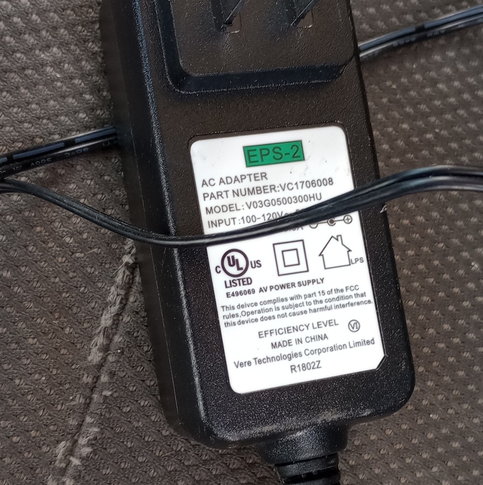 Vere Technologies Black AC/DC Adapter 2.5 mm Jack Male VC1706008