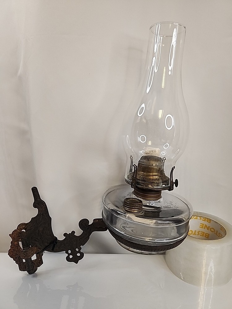 Victorian Cast Iron Wall Mount Oil Lamp Clear Glass Font Queen Anne Scovill...
