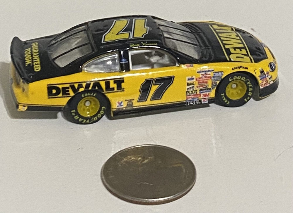 ⭐️⭐️RARE 1999 Matt Kenseth #17 DeWalt Tools Ford 1:64 NASCAR Diecast Toy Car
