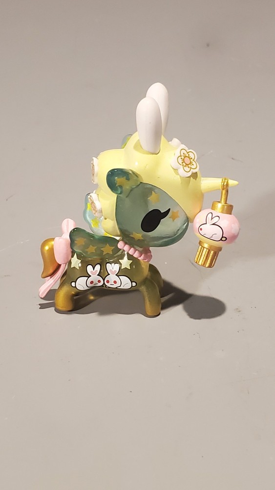 tokidoki Unicorno Vinyl Figurine Anime & Manga Floral Bunny Motif Collectible
