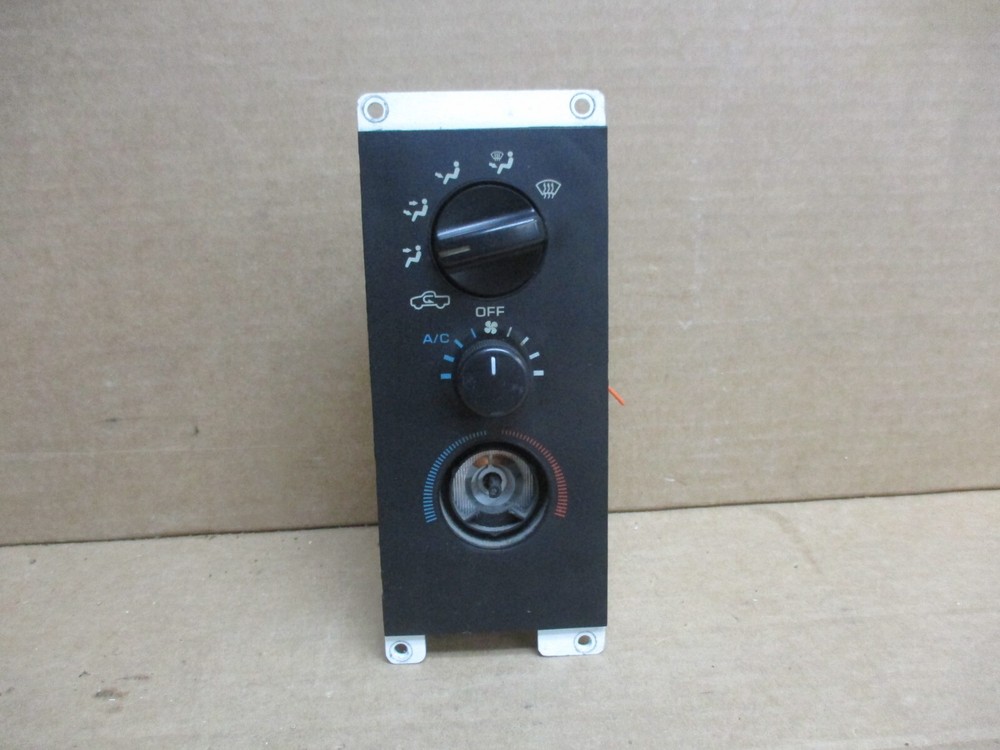 94 95 96 97 Dodge Ram 1500 Temperature Climate Control A/C Heat Dash 55037030
