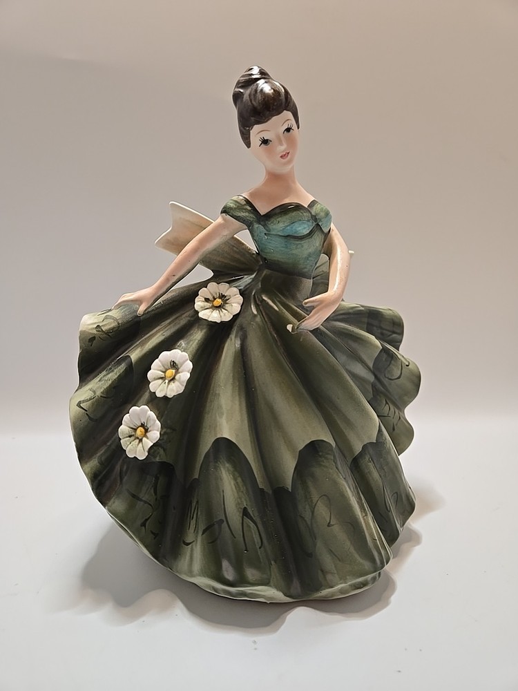 Vintage Lefton Porcelain Dancing Girl Figurine #535B Japan Hand Painted 8