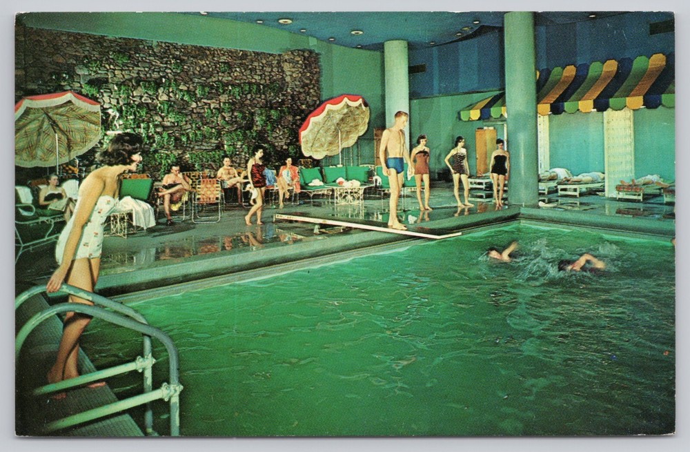 Kiamesha Lake New York, The Concord Hotel Advertising Pool, Vintage Postcard