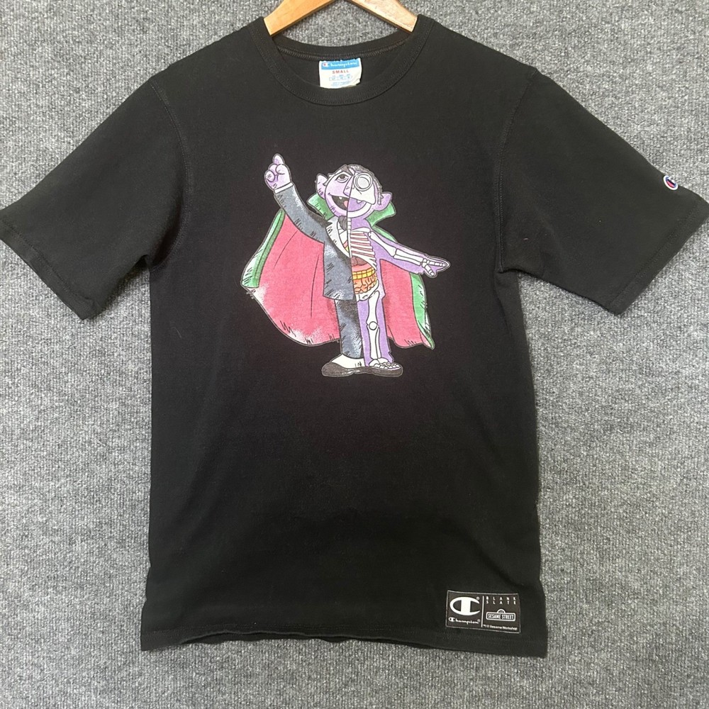 Champion Sesame Street Count von Count Graphic T Shirt Black Men's Size Small