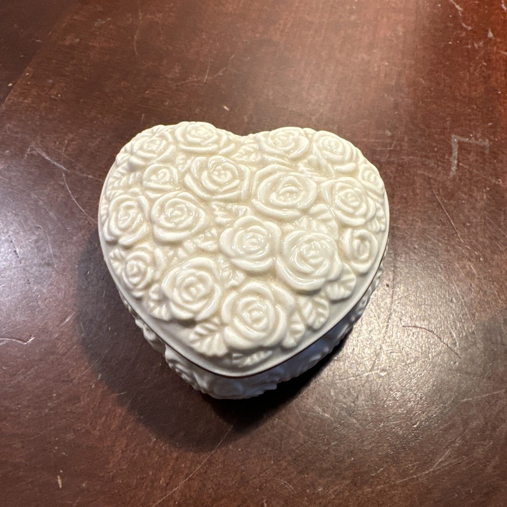 Lenox Heart-Shaped w/Roses Porcelain Trinket Box  (11)