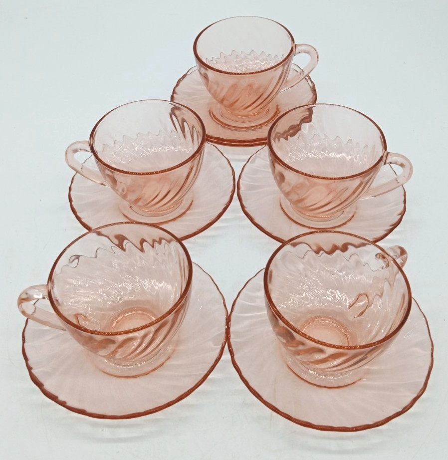 Vintage Arcoroc France Pink Rosaline Swirl Glass Set of 5 Cup & Saucers