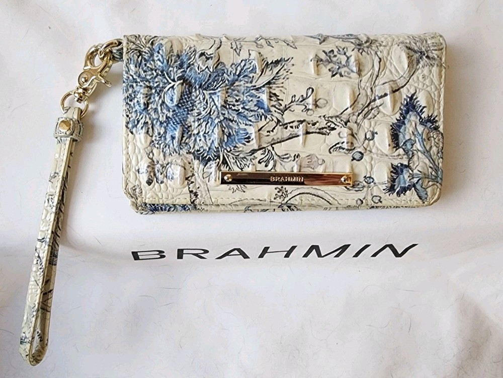 Brahmin EUC Debra Wallet in Blue Jay Melbourne 💙🤍 Genuine Leather (used twice)