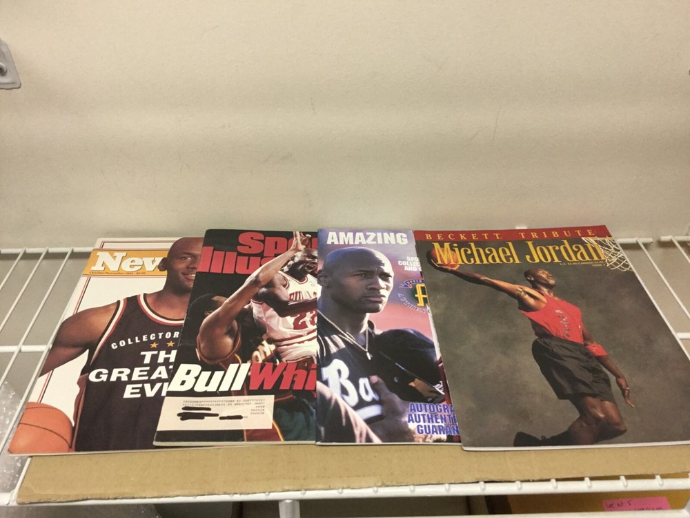 Lot of 4 - Assorted Michael Jordan Magazines - Newsweek / SI / Beckett Tribute