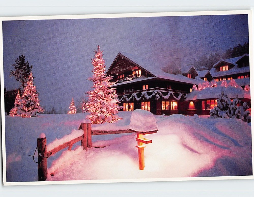 Postcard Trapp Family Lodge In Winter Stowe Vermont