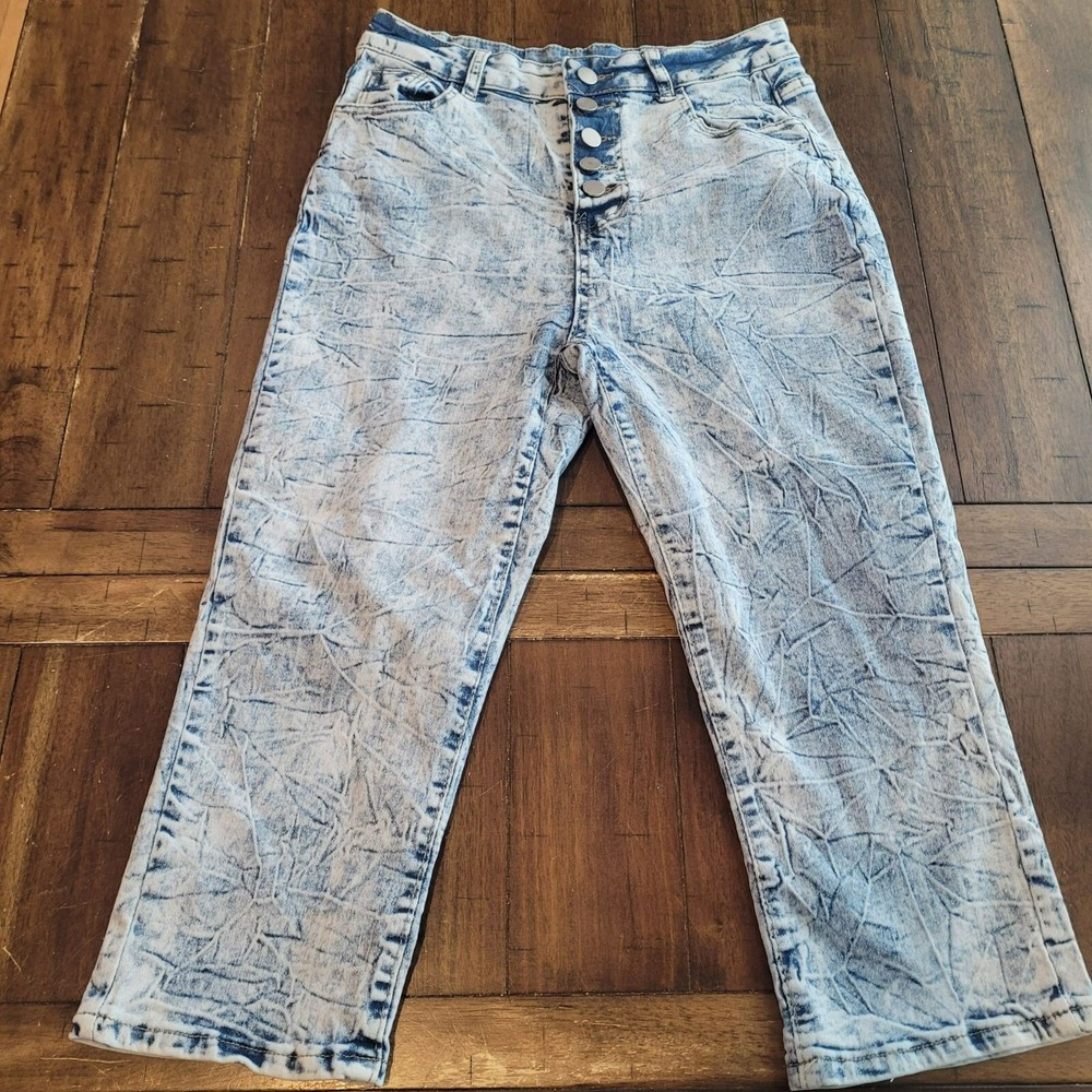 Acid-Wash Button Fly Wide-Leg Jeans Medium-image