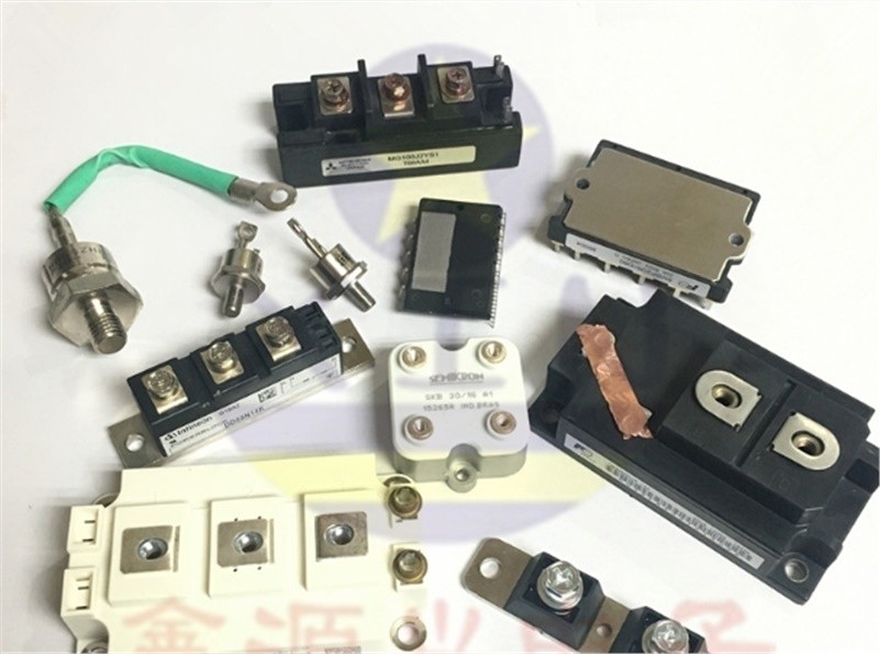 1Pcs Toshiba Module MG300J2YS45 ci