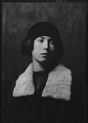 Photo:Willing,Margaret,Miss,portrait photo,women,A Genthe,1924 1
