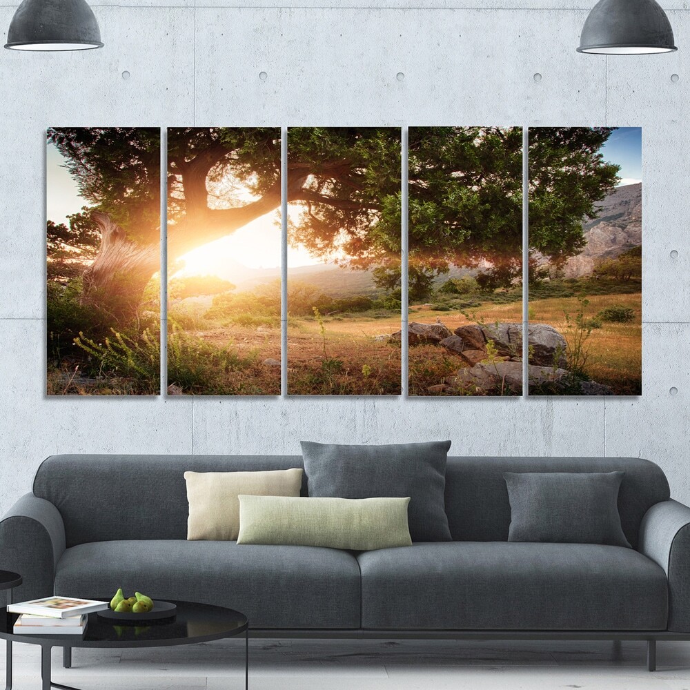 Picturesque Foros Mountains Abstract Art Print - Oversized Canvas Wall Decor Featuring Stunning Mountain Landscapes