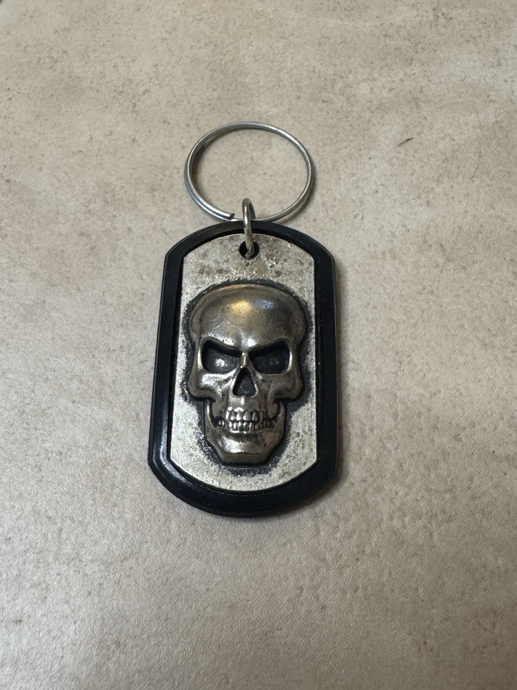 Driven Skull Dog Tag Vintage Retro Skeleton 3-D Key Ring Keychain