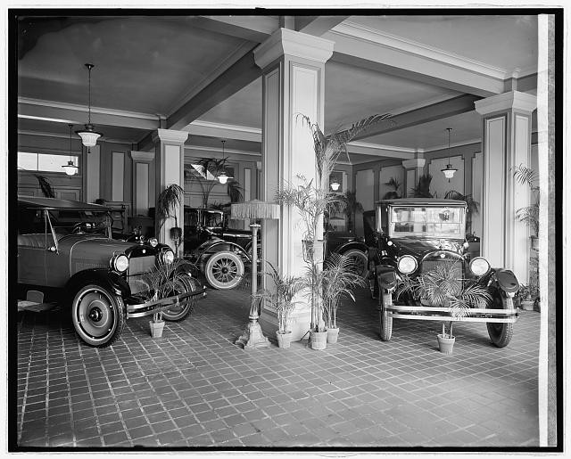 Photo:Washington DC Trew Motor Co. Interior Auto Showroom 1910s Cars