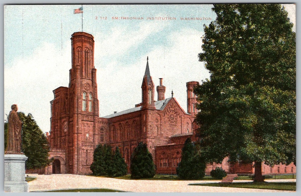 Antique Postcard Smithsonian Institution Castle Washington, DC 1910s