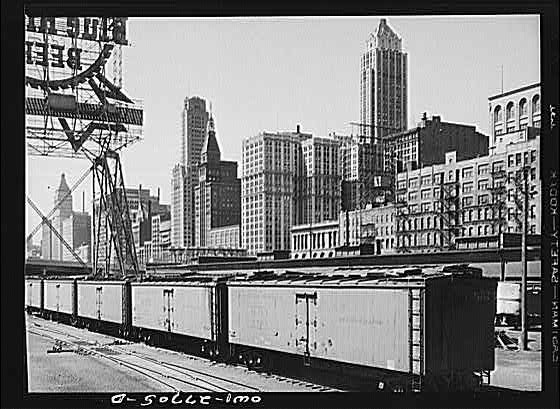 Photo:Chicago Illinois 1930s South Water Street Freight Rail Yards Skyline