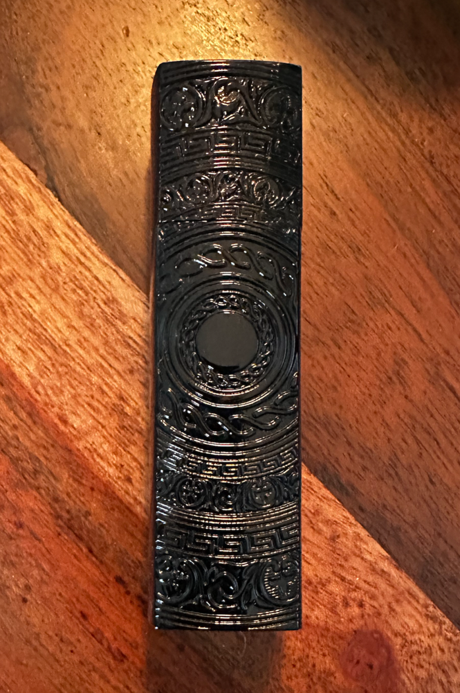 KILIAN Black Achilles Shield Travel Atomizer Holder for 7.5ML Fragrance-image