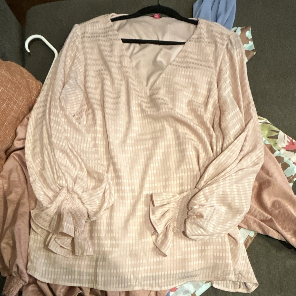 Vince Camuto Womens XL Beige Striped V-Neck Long Sleeve Pullover Ruffle Blouse
