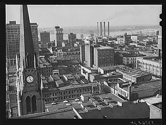 Photo:Downtown Louisville, Kentucky, with Ohio River in background
