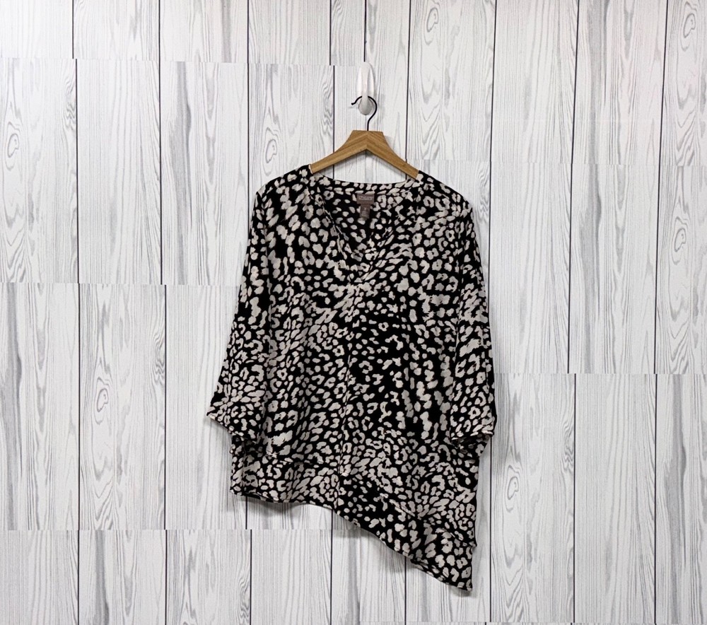 Chicos blouse womens size 3 long sleeve long sleeve black animal print top