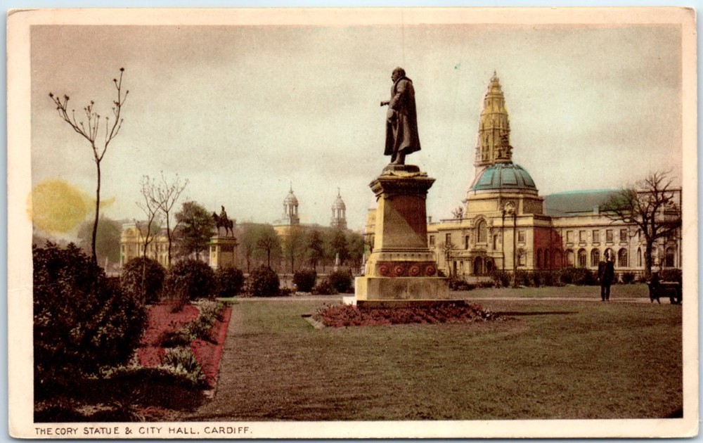 Postcard - The Cory Statue and City Hall, Cardiff, Wales