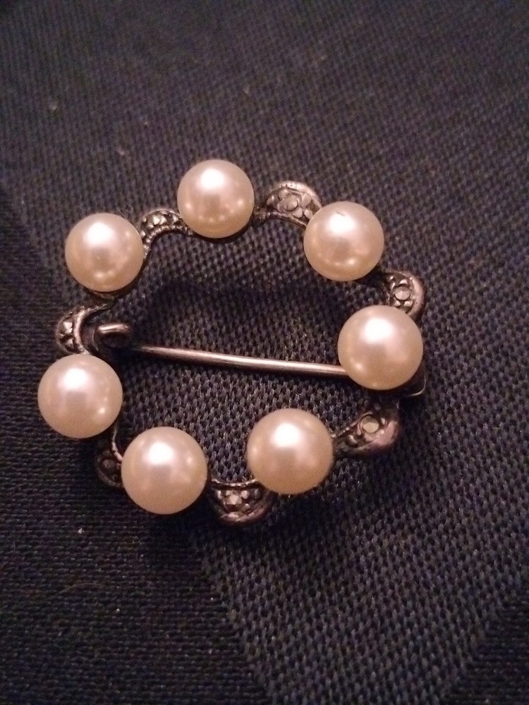 Vintage Sterling Silver Marcasite Faux Pearl Circle Pin Brooch Signed 925 3.55g