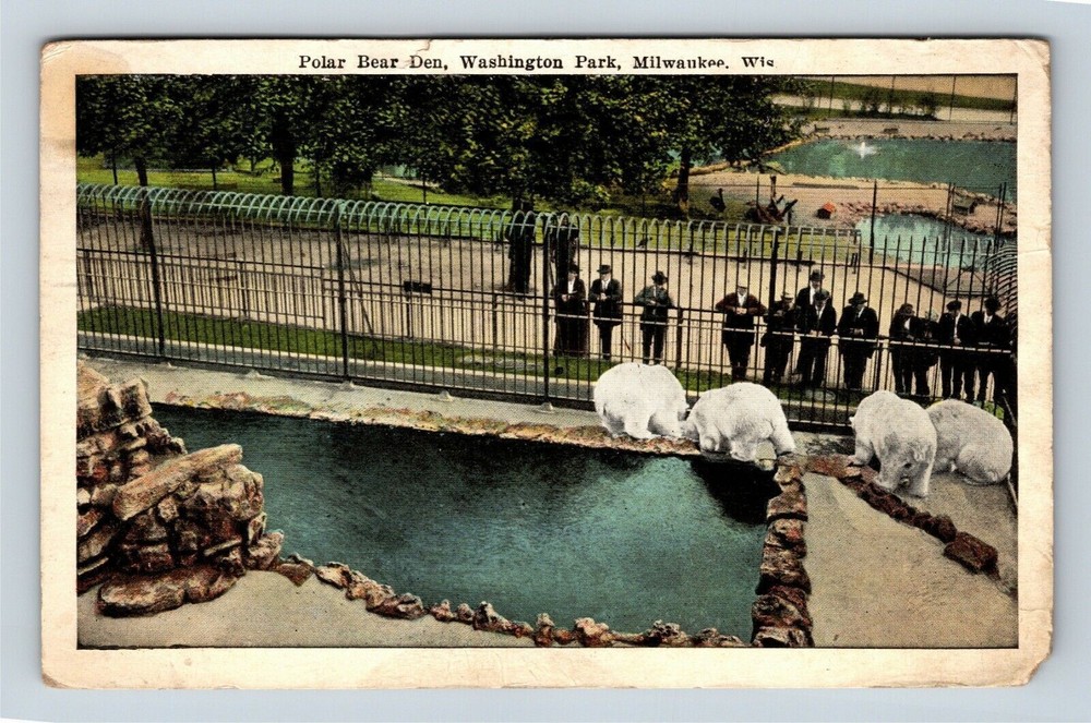 Milwaukee WI, Polar Bear Den, Washington Park, Wisconsin c1925 Vintage Postcard