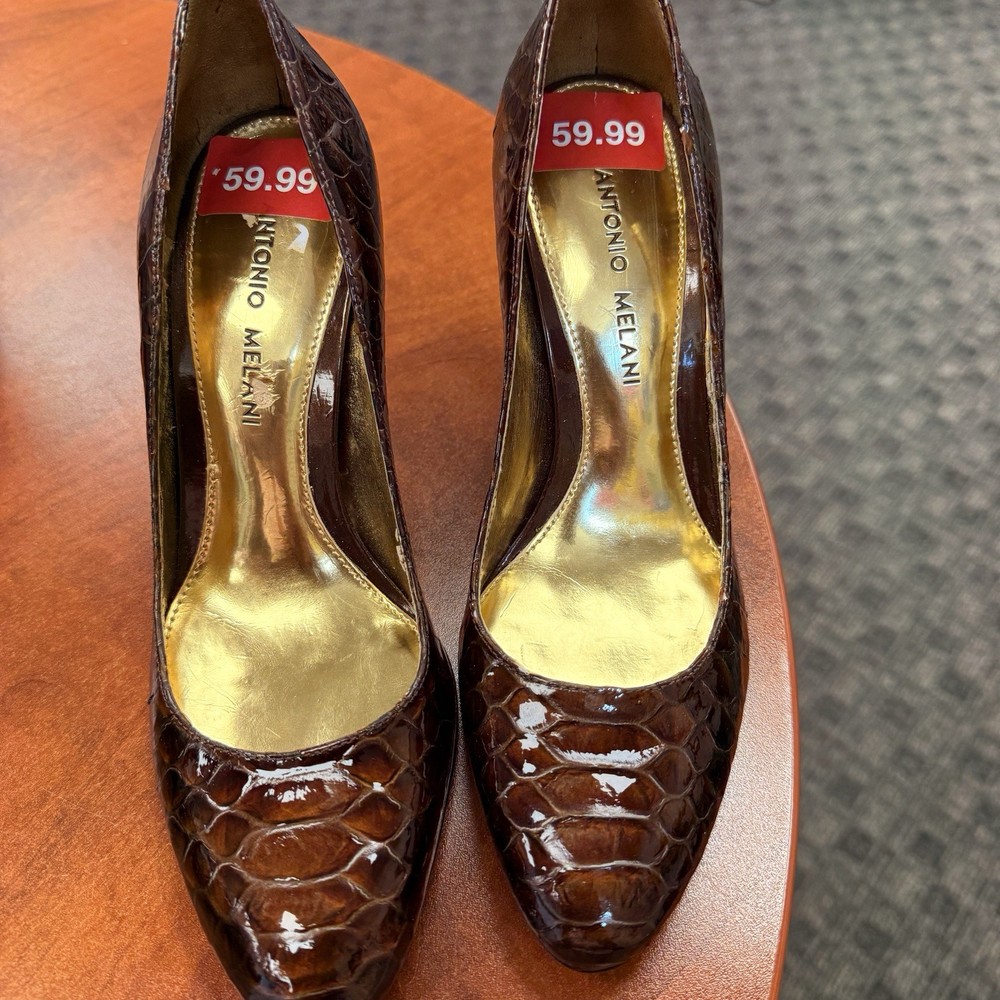 Antonio Melani Size 6M Brown Croc Patent Leather Round Toe Heel Pumps A1